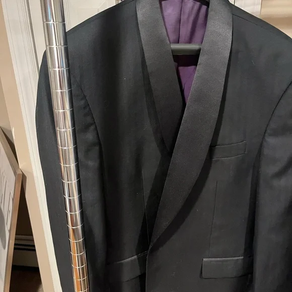 Jos. A. Bank Black Tuxedo with Structured Shoulders and Notch Lapels - Picture 7 of 7